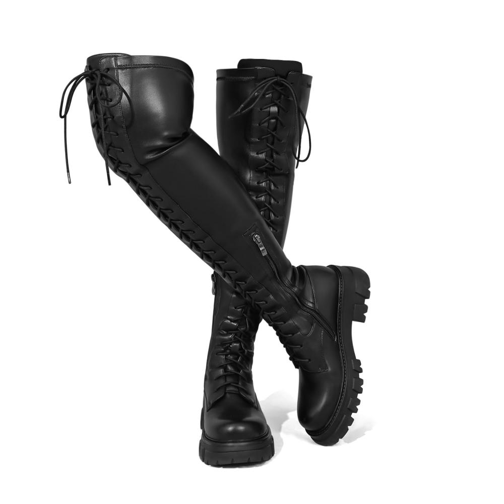 Schwarz Lace Up